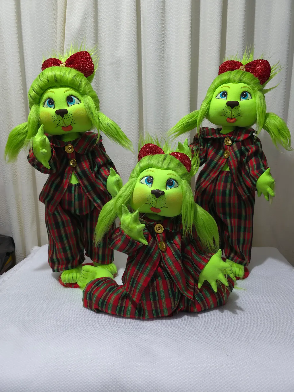 Niña Grinch